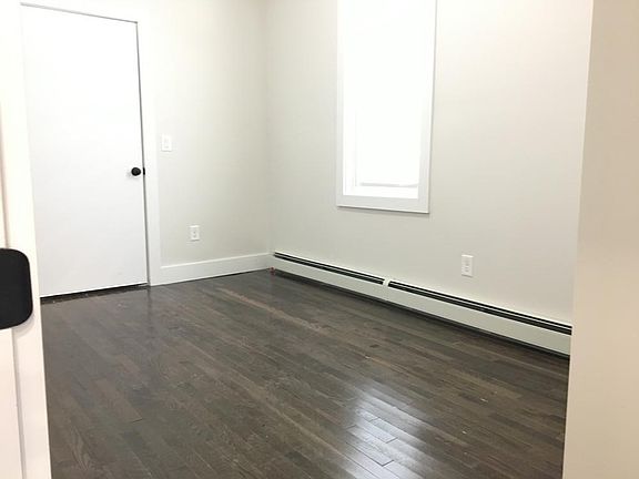 3rd image of 111 Clendenny Ave #2A