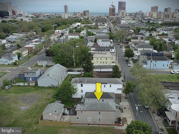 3rd image of 611 N Indiana Ave