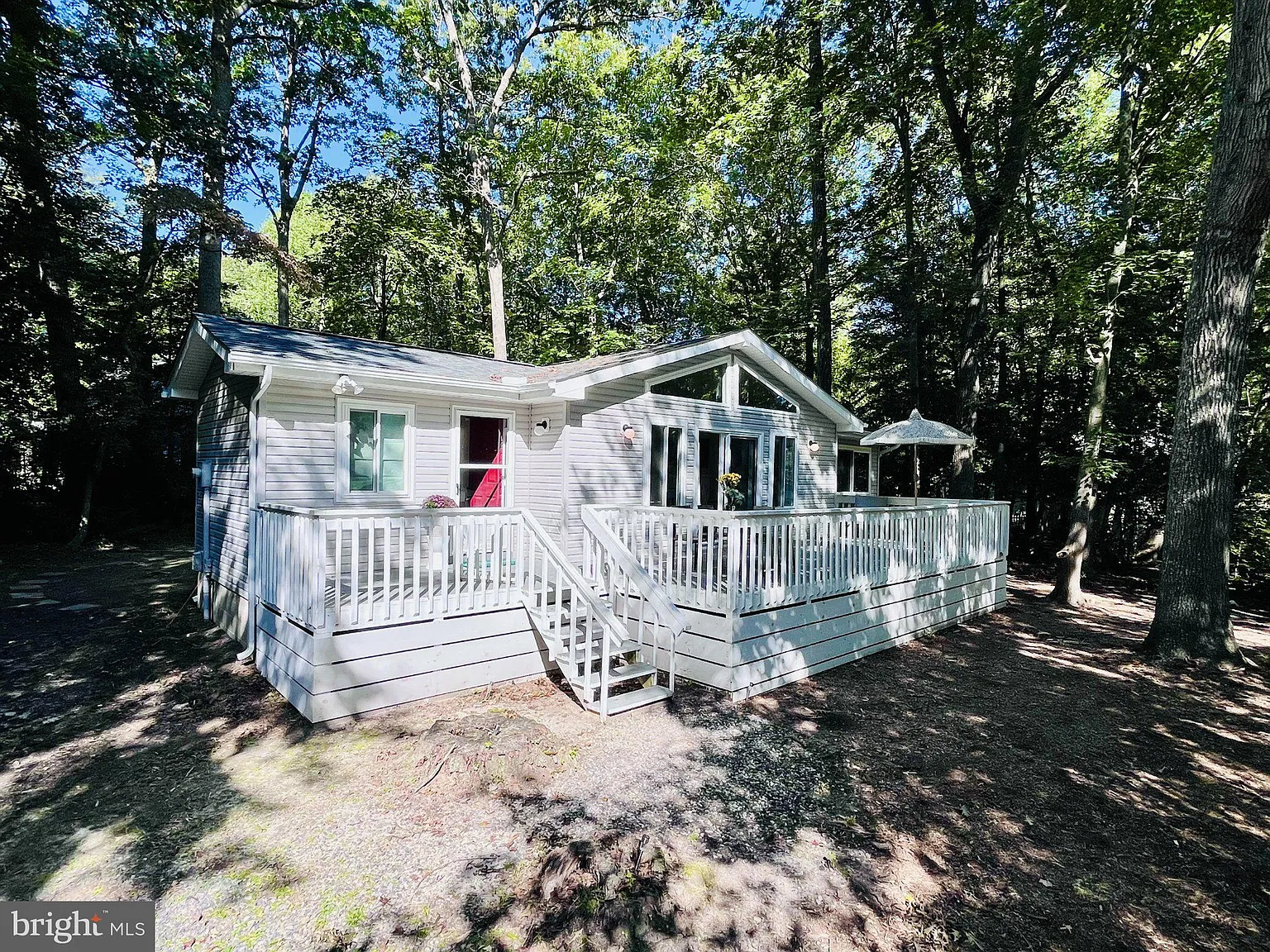 2 bed, 1.5 bath, 984 sqft, $1,200 — Photo 1