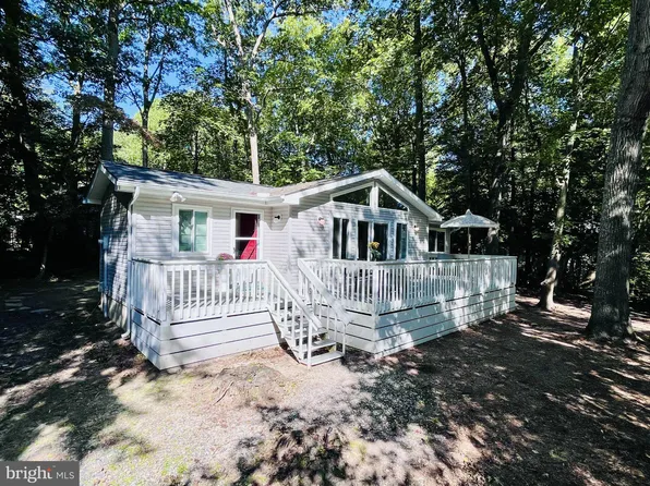 32 Seafarer Ln, Ocean Pines, MD 21811
