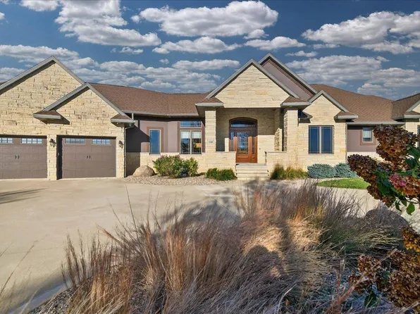 7210 Wagner Rd, Cedar Falls, IA 50613