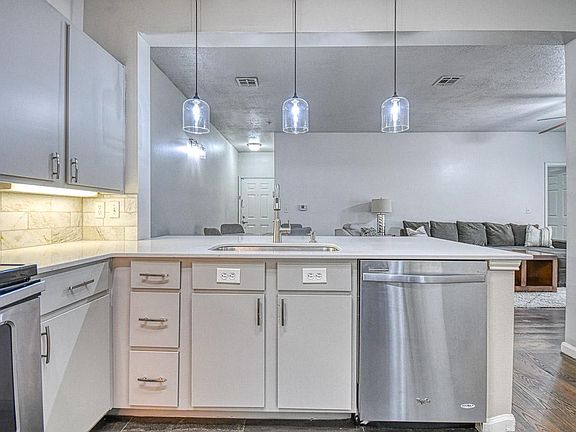 3rd image of 2200 Classen Blvd APT 7113