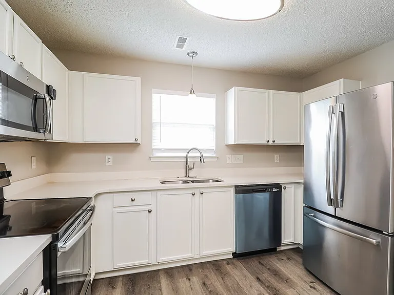 2127 Pleasant Dale Dr — Photo 10