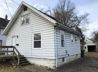 904 Iredell St, Akron, OH 44310