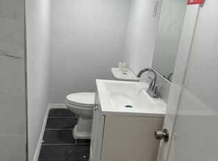386 E 26th St #0, Paterson, NJ 07514