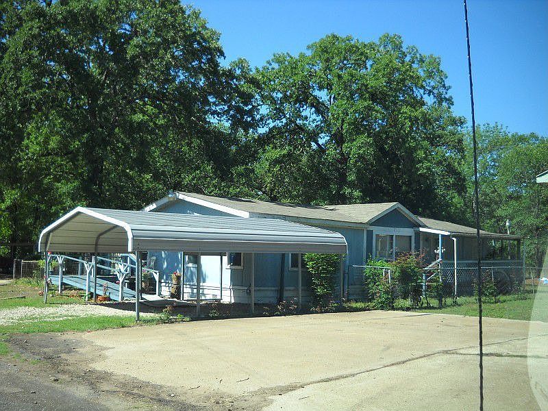 1st image of 125 Lake Creek Dr