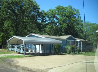 125 Lake Creek Dr, Mabank, TX 75156