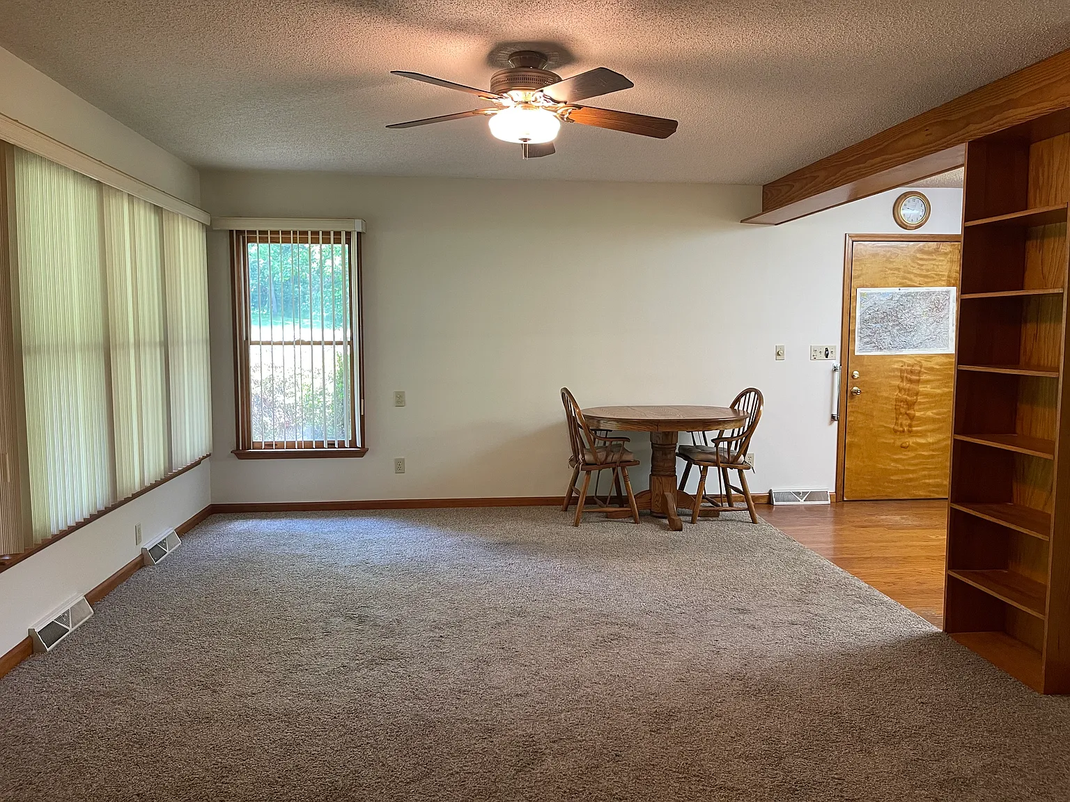 2 bed, 1165 sqft, $1,900 — Photo 4