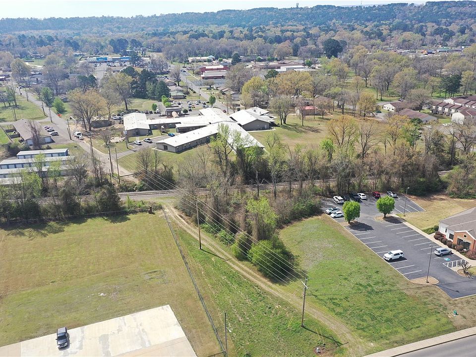 1st image of LOT 5 W Parkway Dr
