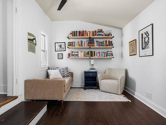 3rd image of 3038 E Sullivan St