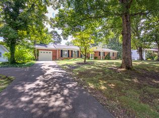 5707 Chesswood Dr, Knoxville, TN 37912