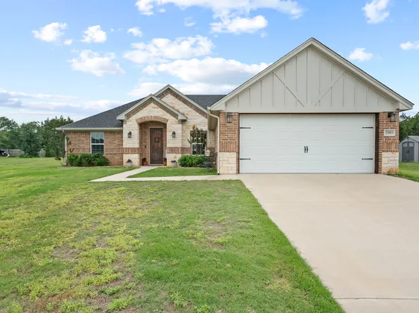 2503 Comal Ct, Granbury, TX 76048