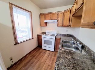 4476 N 29th St APT 5, Milwaukee, WI 53209