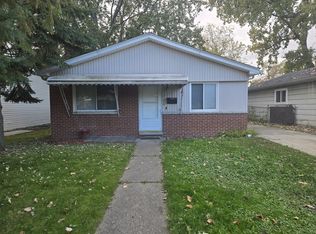 7196 Michael St, Taylor, MI 48180