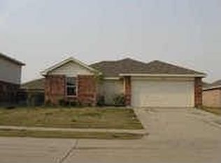109 Maned Dr, Sanger, TX 76266