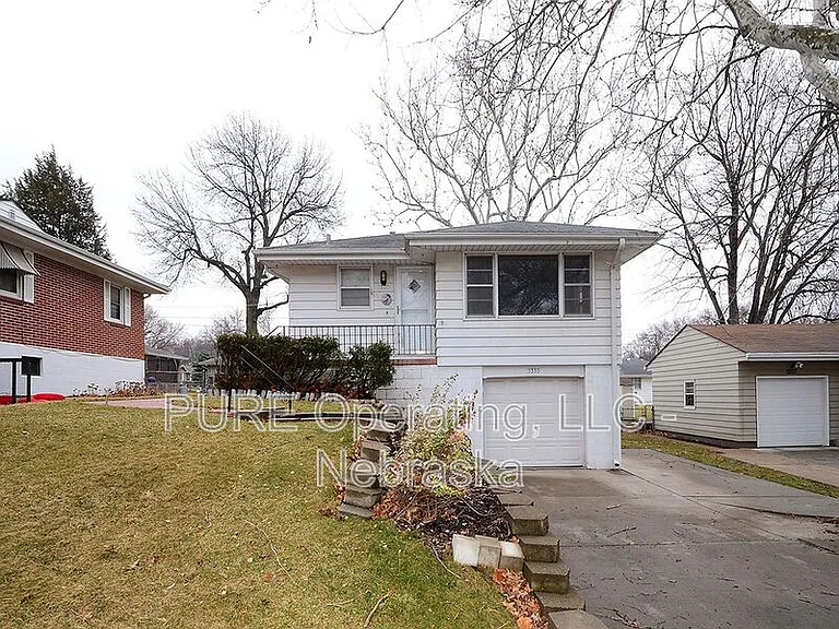 3333 S 82nd St — Photo 2