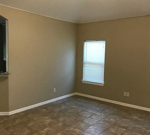 5th image of 3614 Avenue L