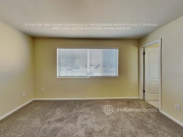 2911 W Laurel Ln — Photo 9