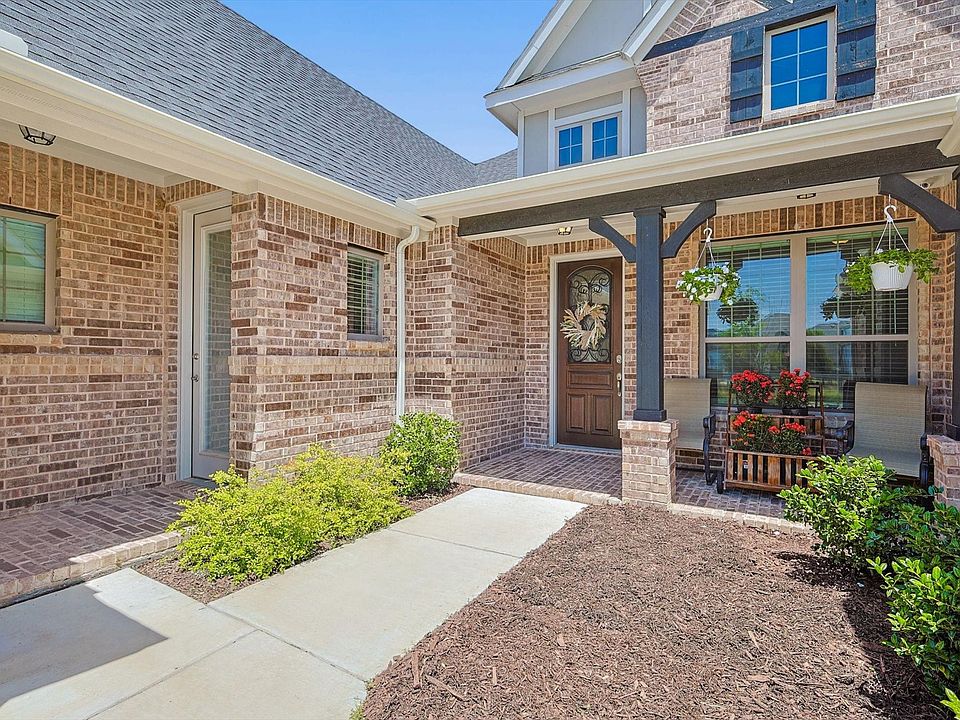 1st image of 2114 Sunflower Ave