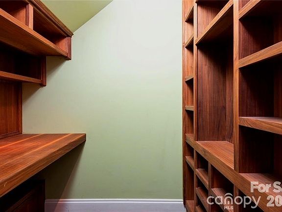 5th image of 6726 Vlosi Dr