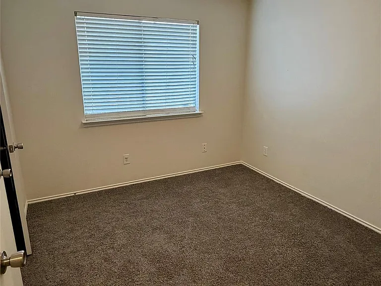 8943 Farm Ridge Ln — Photo 8