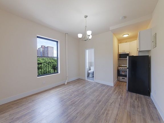 4th image of 100 W 139th St APT 25A
