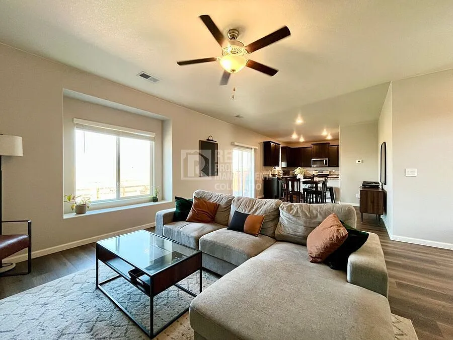 Spacious Commerce City 3-Bedroom, 2.5-Bath with Primary Suite and Walk-In Closet — Photo 3