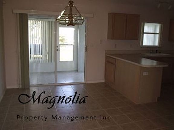 4th image of 903 Arbor Hill Cir