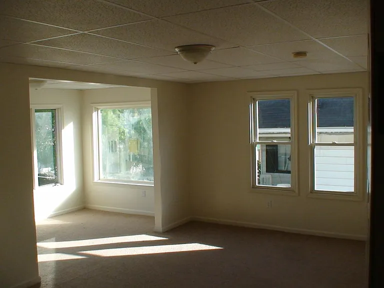 1427 N Washington Ave — Photo 4
