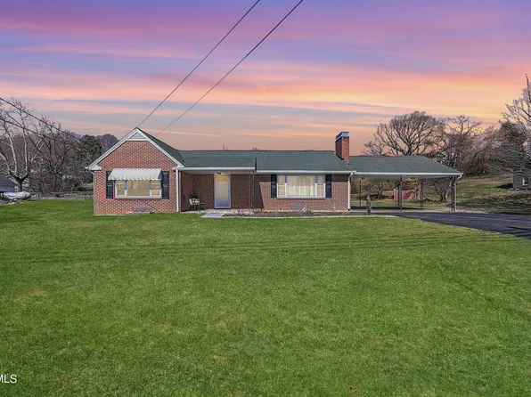 2424 Bloomingdale Rd, Kingsport, TN 37660