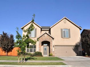 2252 N Shady St, Visalia, CA 93291