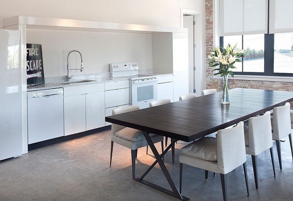 Rice Mill Lofts | Kitchen + Dinning Room