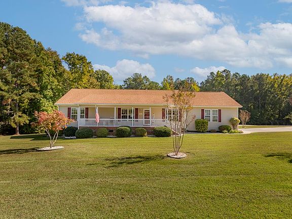 2nd image of 19 Wilson Cir