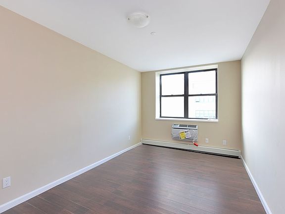 2nd image of 45 Hinckley Pl
