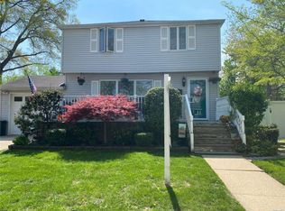 2022 Bellmore Ave, Merrick, NY 11566