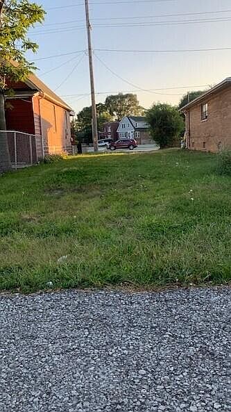 2nd image of 3905 Guthrie St
