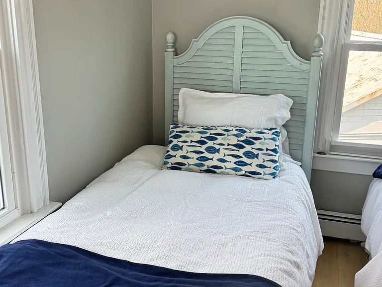36 Sunset Ave — Photo 11