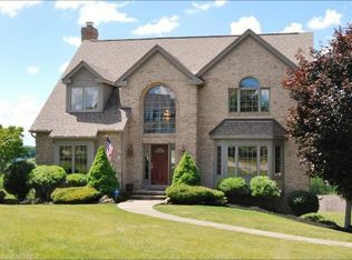 110 Fairview Cir, Venetia, PA 15367