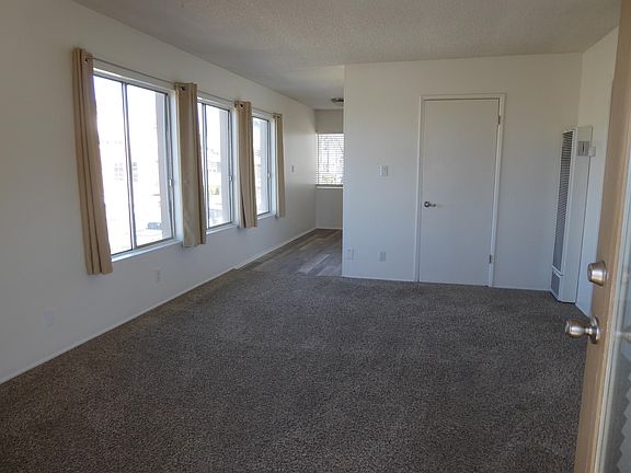 4th image of 218 Melrose Dr