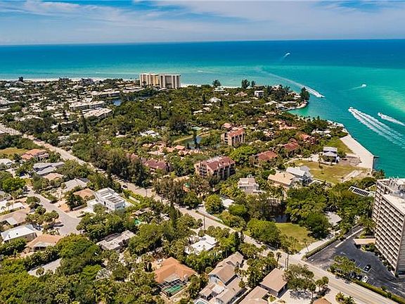 4th image of 4851 Ocean Blvd