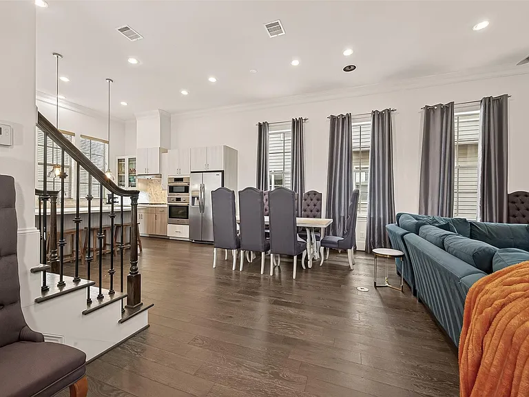 2506 McKinney St — Photo 15