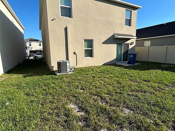 3rd image of 1383 Berry Ln