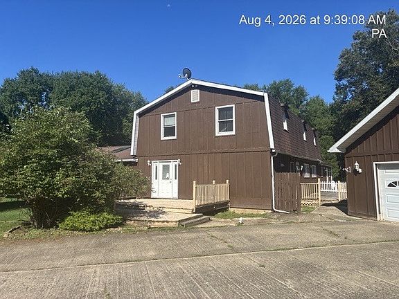3rd image of 16 Wildlife Ln