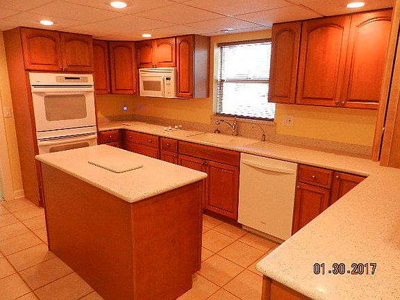 3rd image of 2444 SW 22nd Cir W