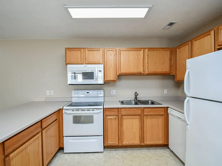 1420 E Redwood Blvd — Photo 13