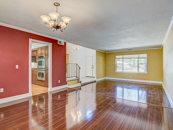5th image of 8372 Canyon Oak Dr