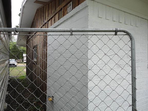 5th image of 24 Smith Rd