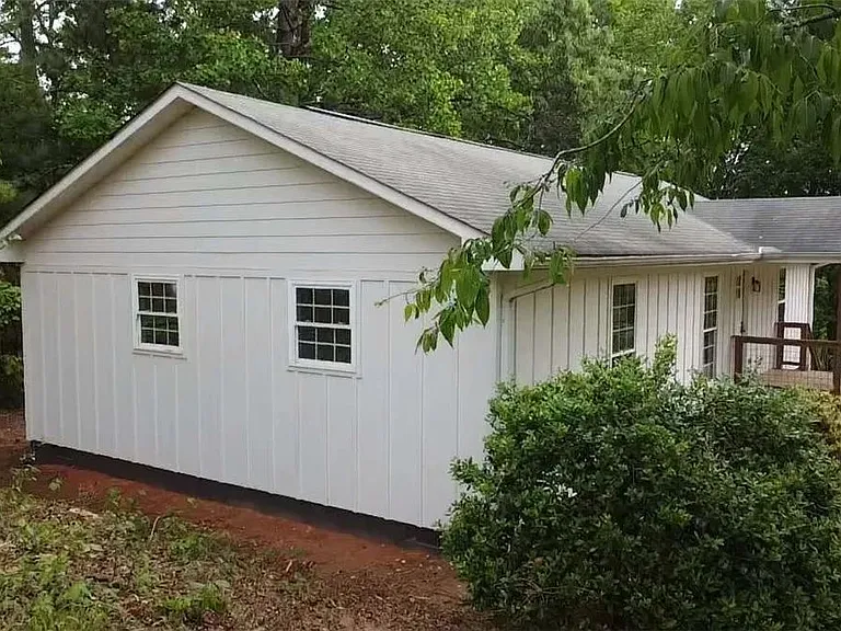 107 Ledbetter Ln — Photo 3