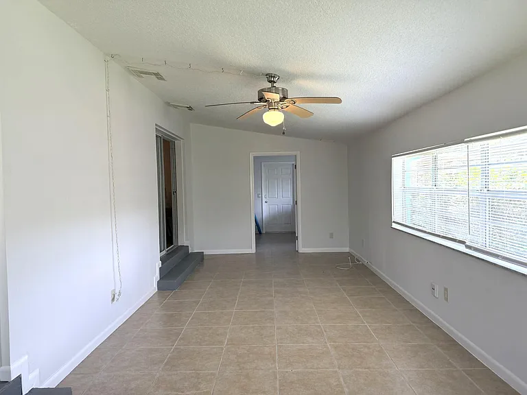 1115 Hernando St #B — Photo 13