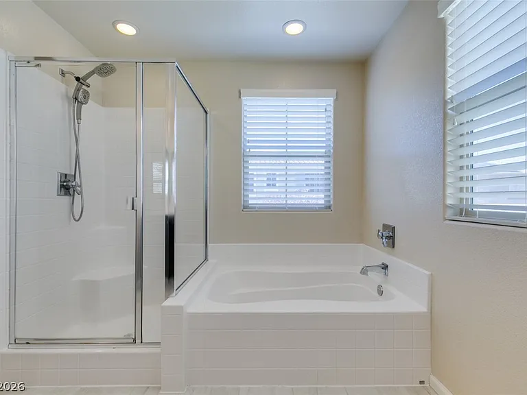 2549 Sable Ridge St — Photo 48